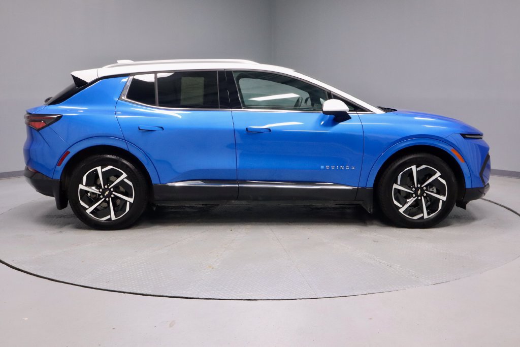 Used 2024 Chevrolet Equinox EV LT FWD image 12