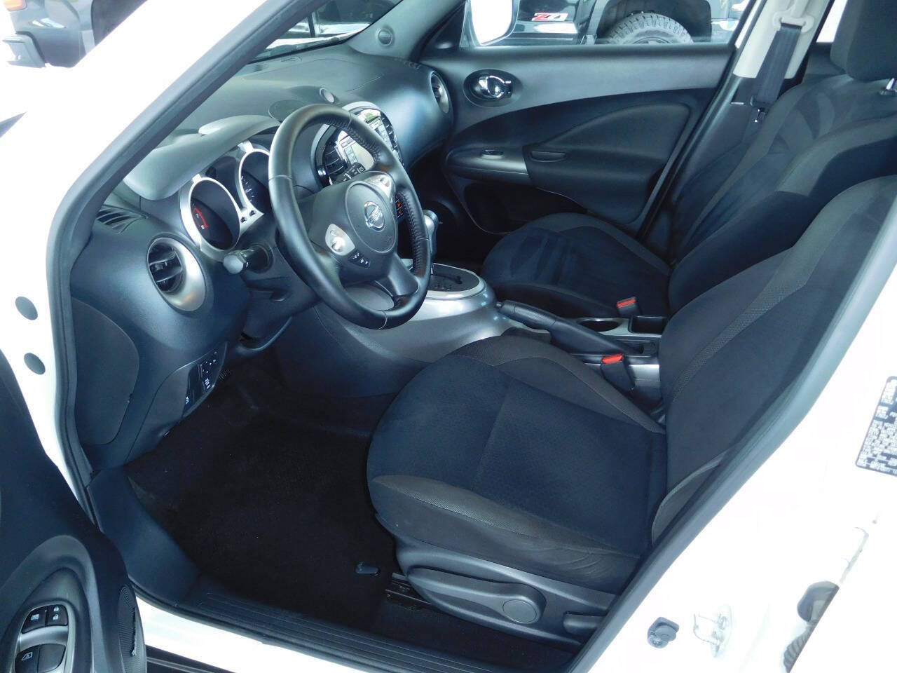 Used 2016 Nissan Juke SV w/ Technology Package AWD/4WD image 10