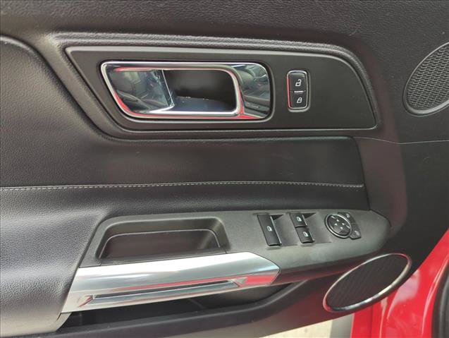 Used 2017 Ford Mustang Premium RWD image 10
