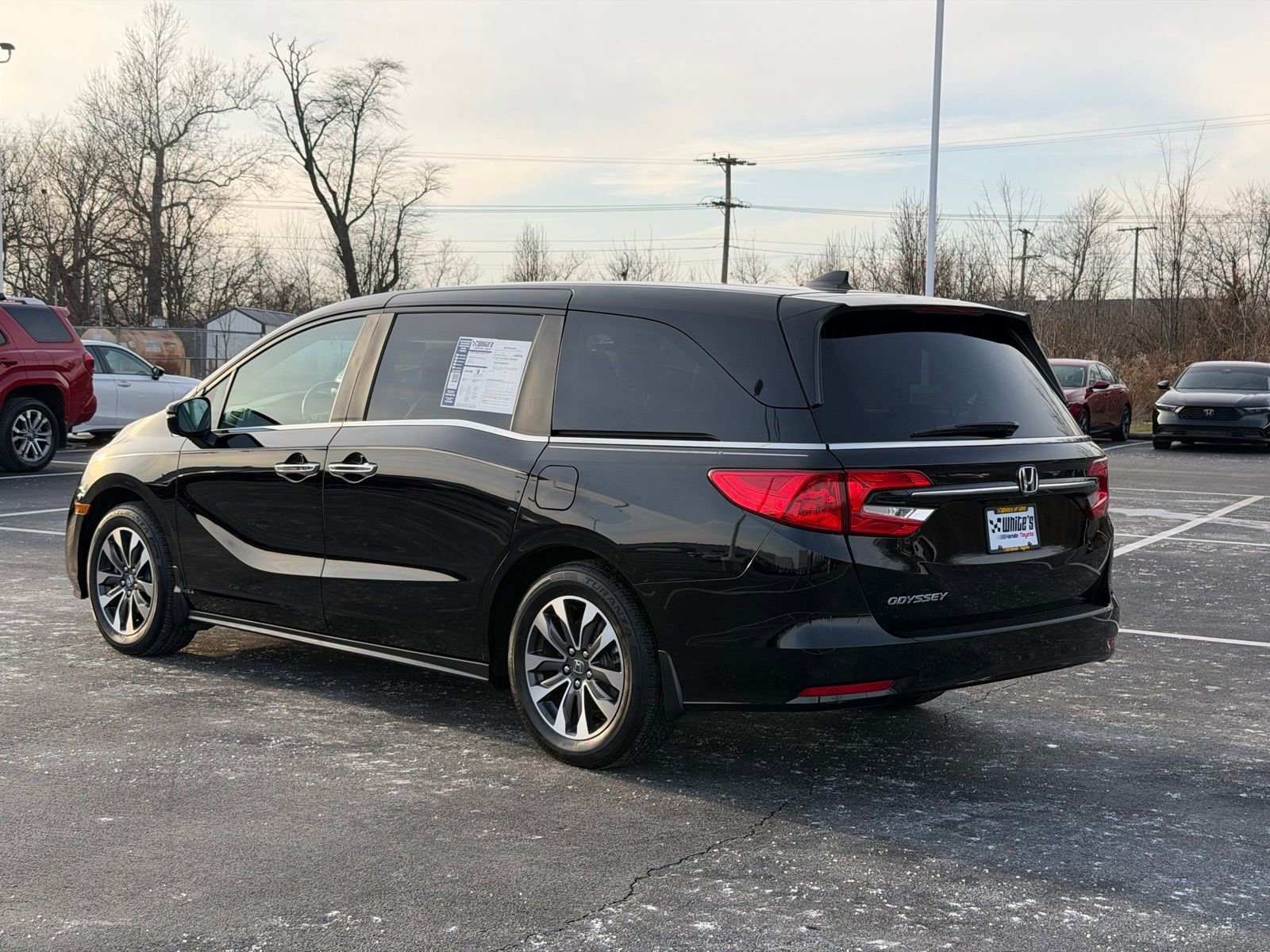 Used 2024 Honda Odyssey EX-L image 3