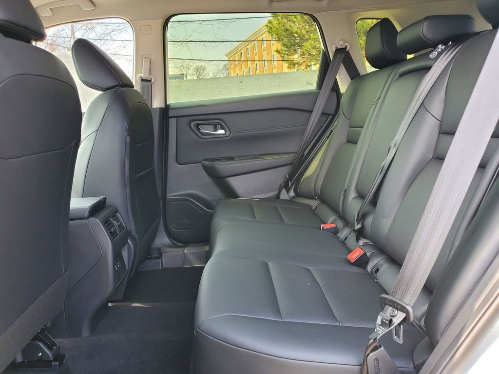 New 2026 Nissan Rogue SV AWD/4WD image 10