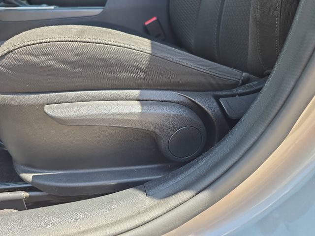 Used 2018 Kia Optima LX w/ 17" Alloy Wheels Package FWD image 16