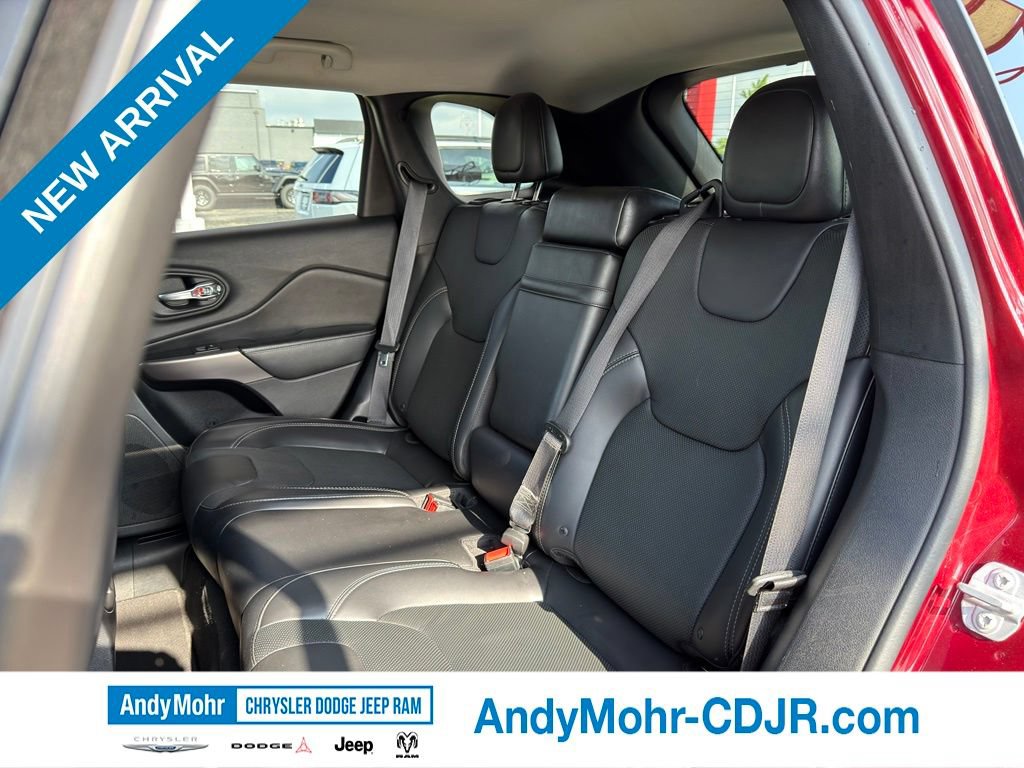 Used 2019 Jeep Cherokee Limited AWD/4WD image 30