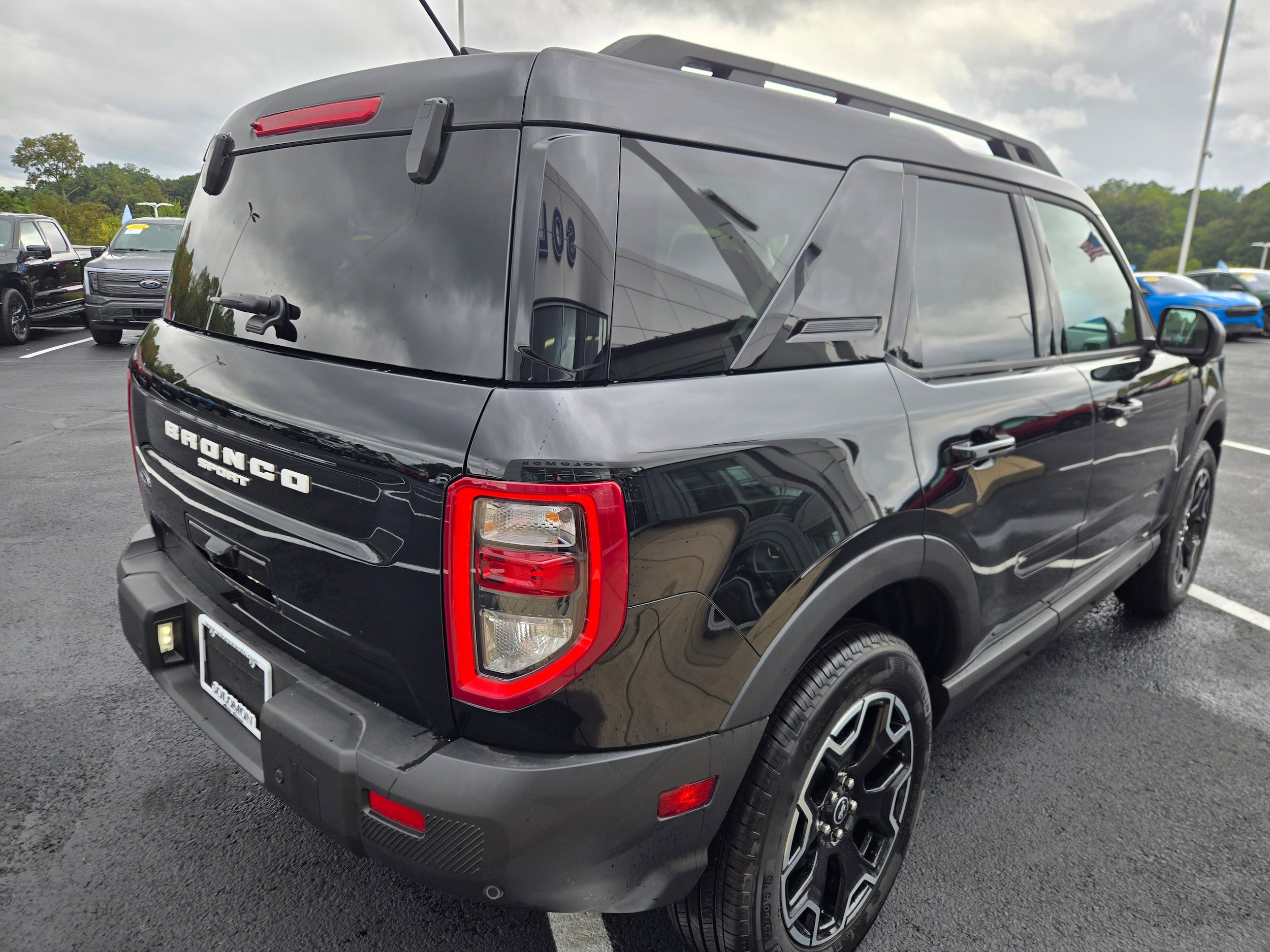 New 2025 Ford Bronco Sport Outer Banks w/ Outer Banks Tech Package+ image 5