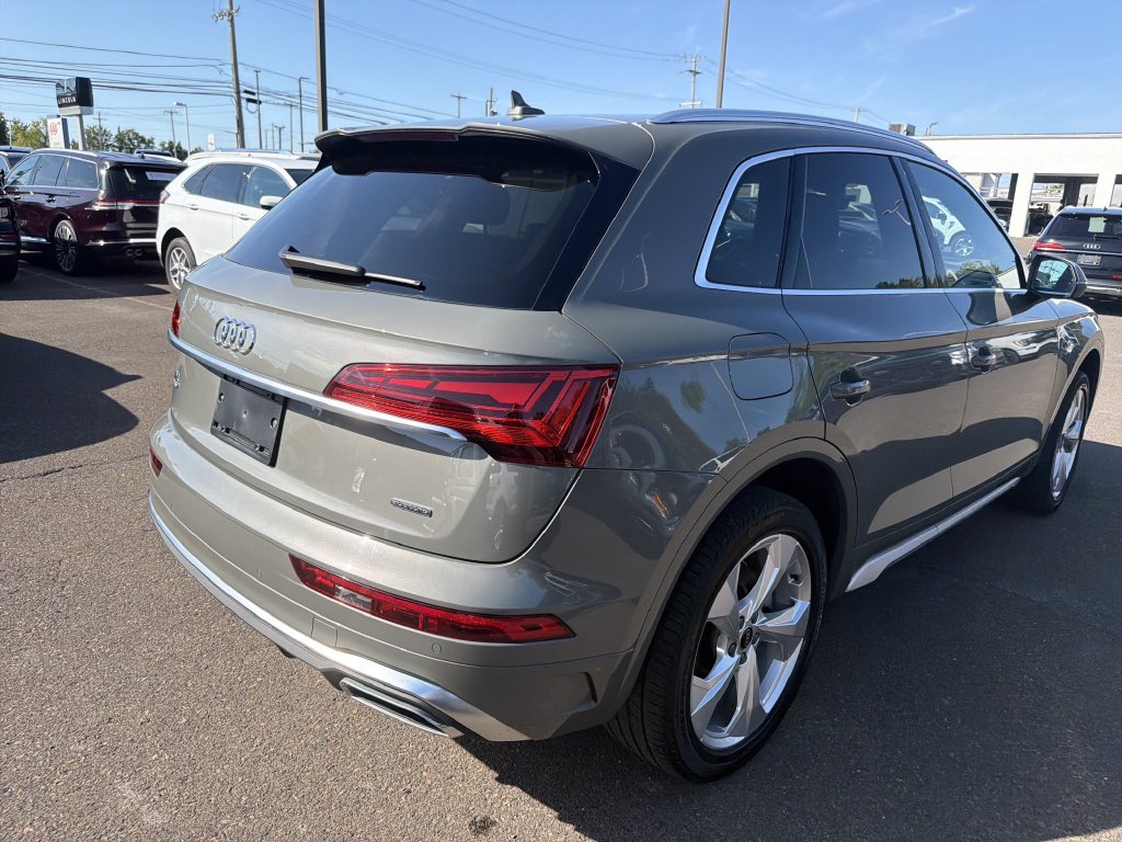 Used 2023 Audi Q5 2.0T Premium Plus w/ Premium Plus Package AWD/4WD image 5