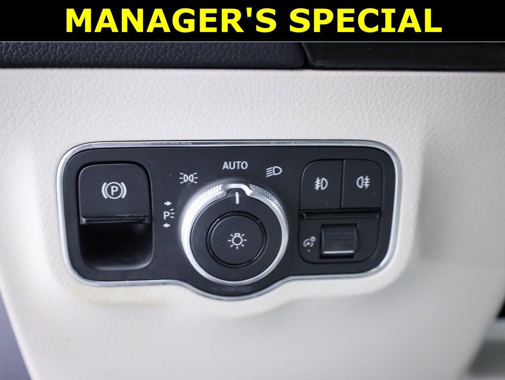 Certified 2023 Mercedes-Benz GLA 250 4MATIC w/ Premium Package image 11