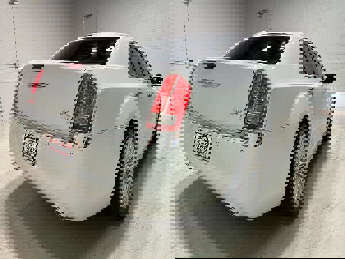 Used 2013 Chrysler 300 C w/ Light Group image 6