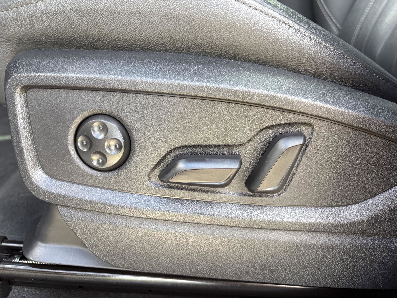 Used 2023 Audi Q5 2.0T Premium Plus w/ Premium Plus Package image 11