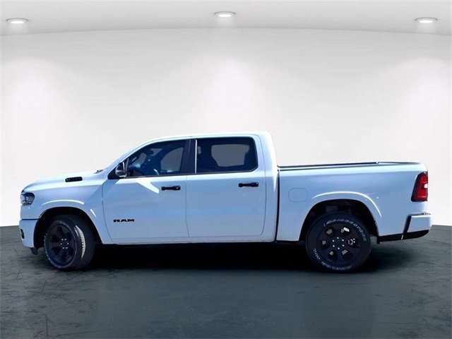 New 2026 RAM 1500 4x4 Crew Cab image 4