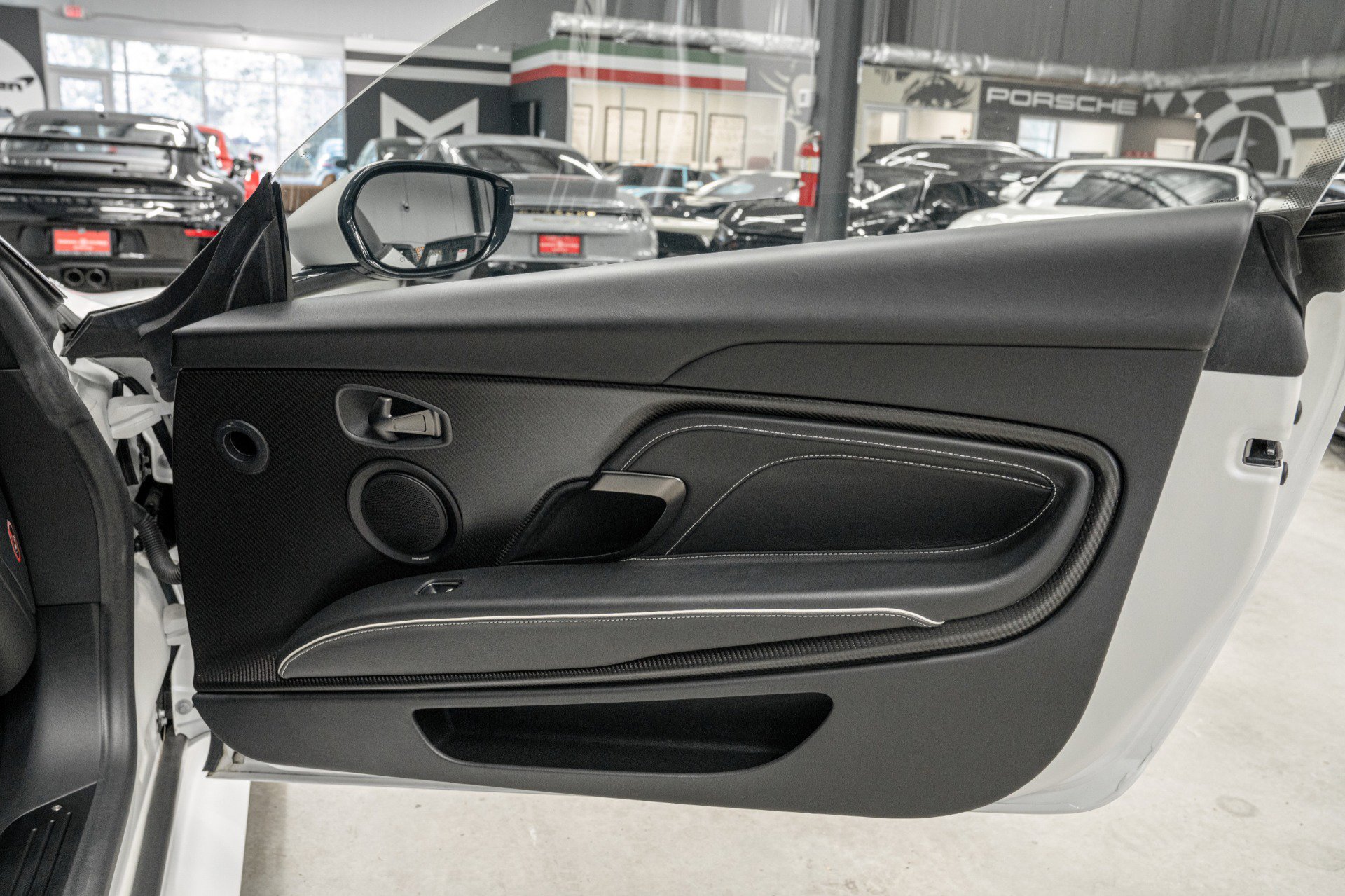 Used 2019 Aston Martin DBS Superleggera RWD image 36