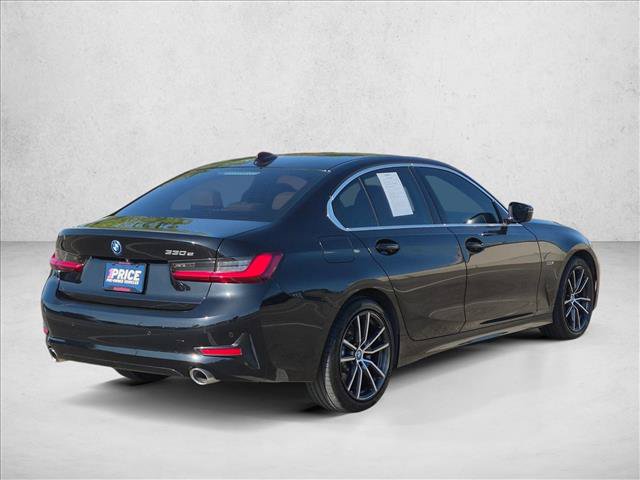 Used 2022 BMW 330e w/ Premium Package RWD image 5