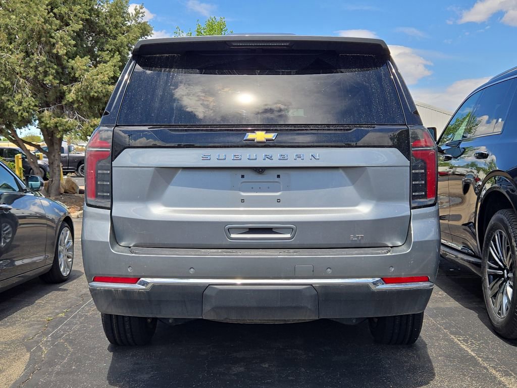 Certified 2025 Chevrolet Suburban LT AWD/4WD image 8