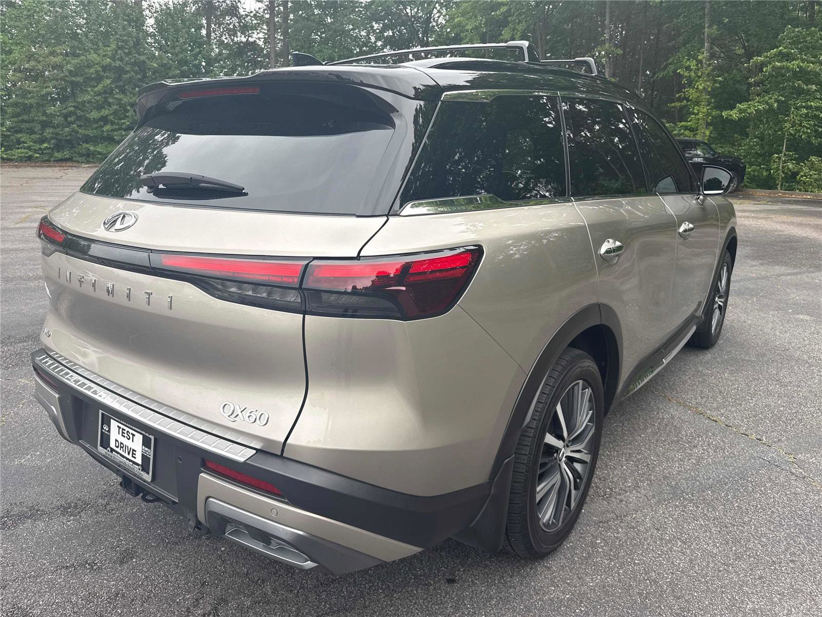 Used 2023 INFINITI QX60 Autograph w/ Cargo Package AWD/4WD image 6