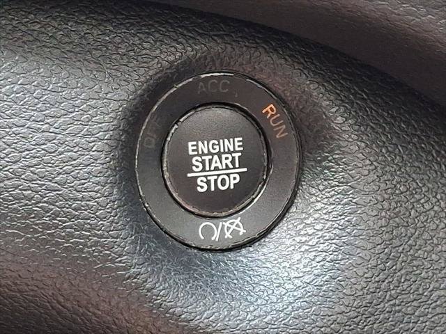 Certified 2019 Jeep Cherokee Latitude Plus w/ Comfort/Convenience Group AWD/4WD image 24