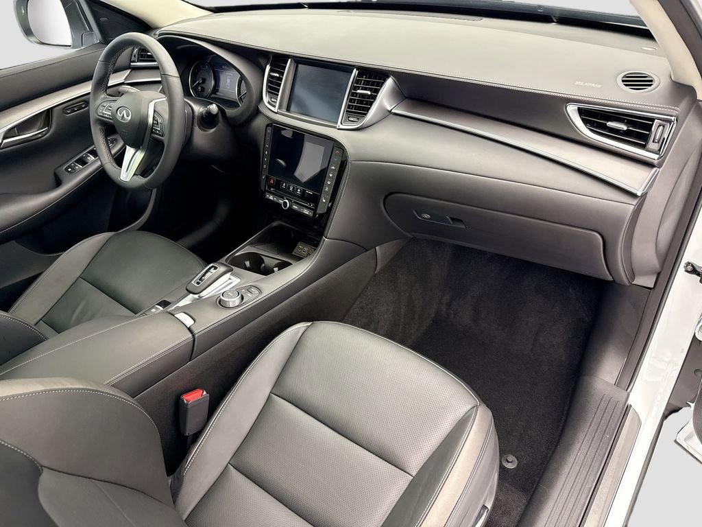 Used 2023 INFINITI QX50 Luxe AWD/4WD image 15