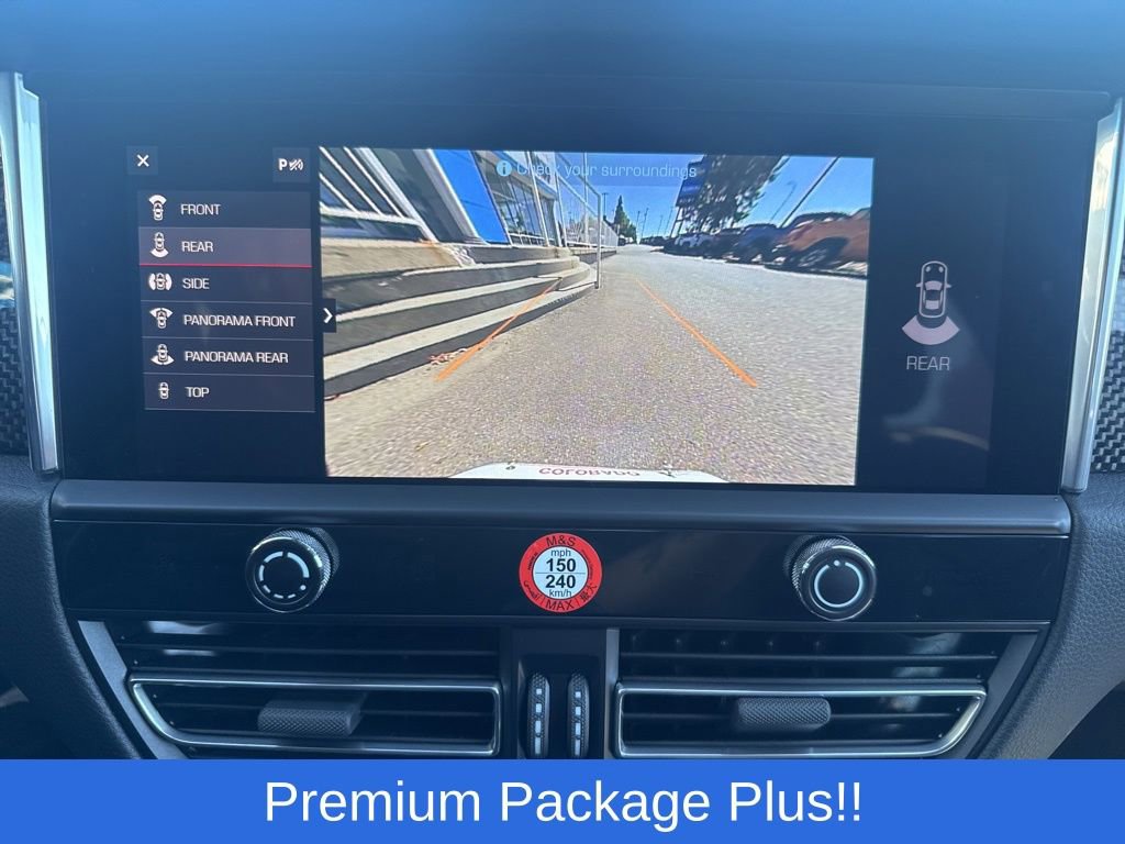 Used 2025 Porsche Macan GTS image 36