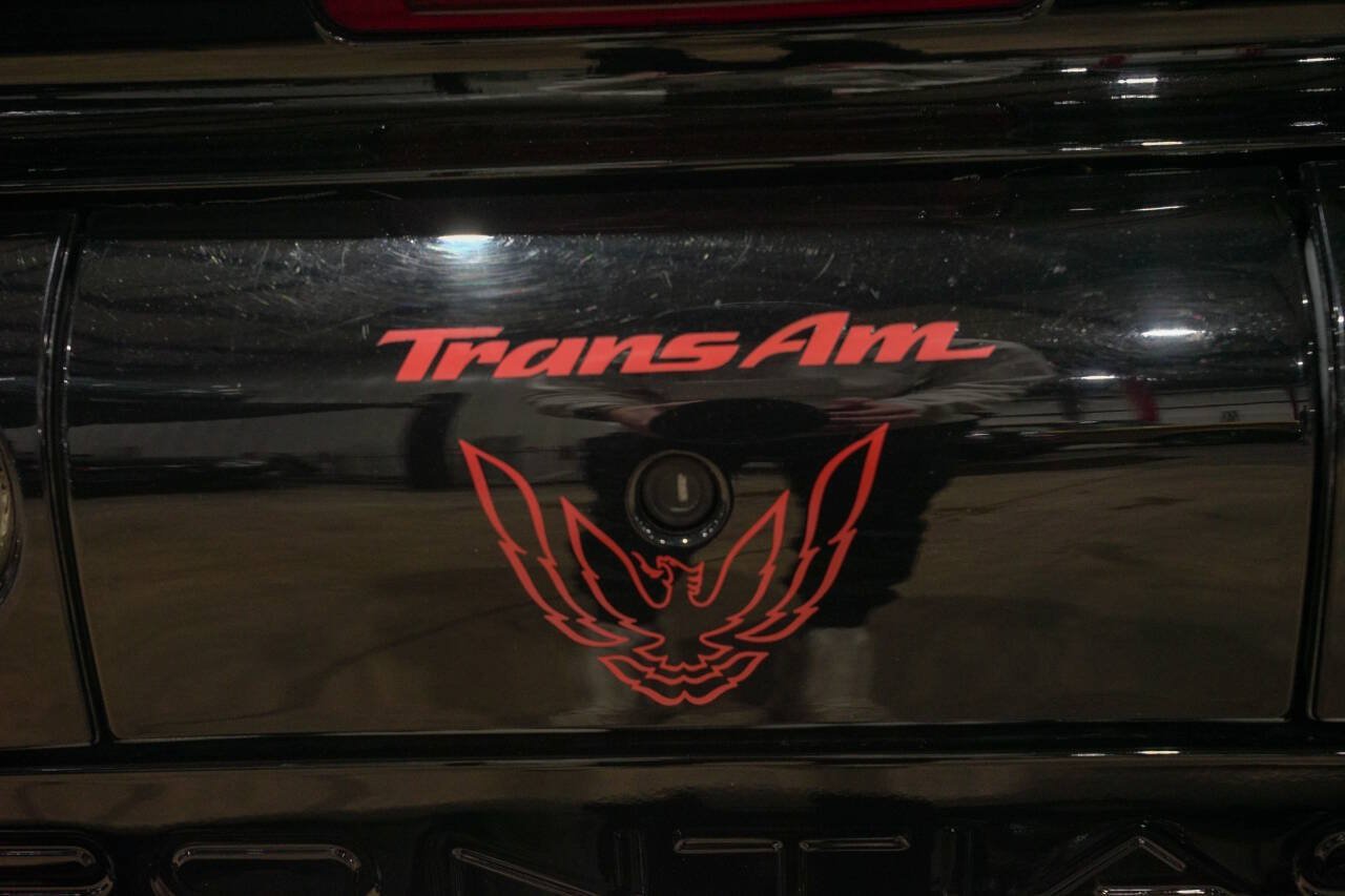 Used 2001 Pontiac Firebird Trans Am RWD image 40
