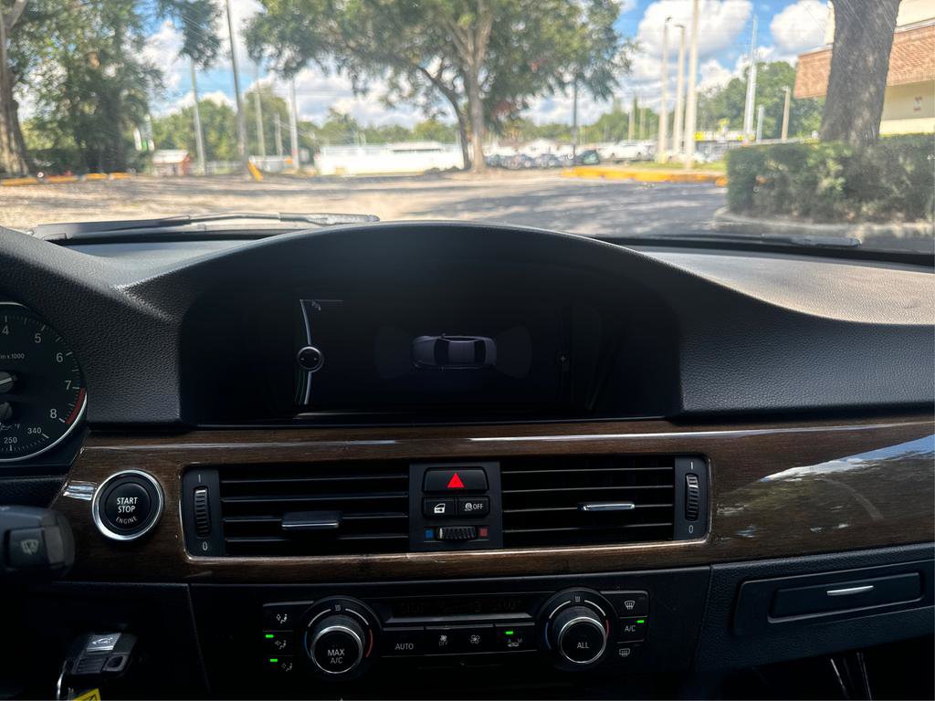 Used 2013 BMW 335i Convertible image 45