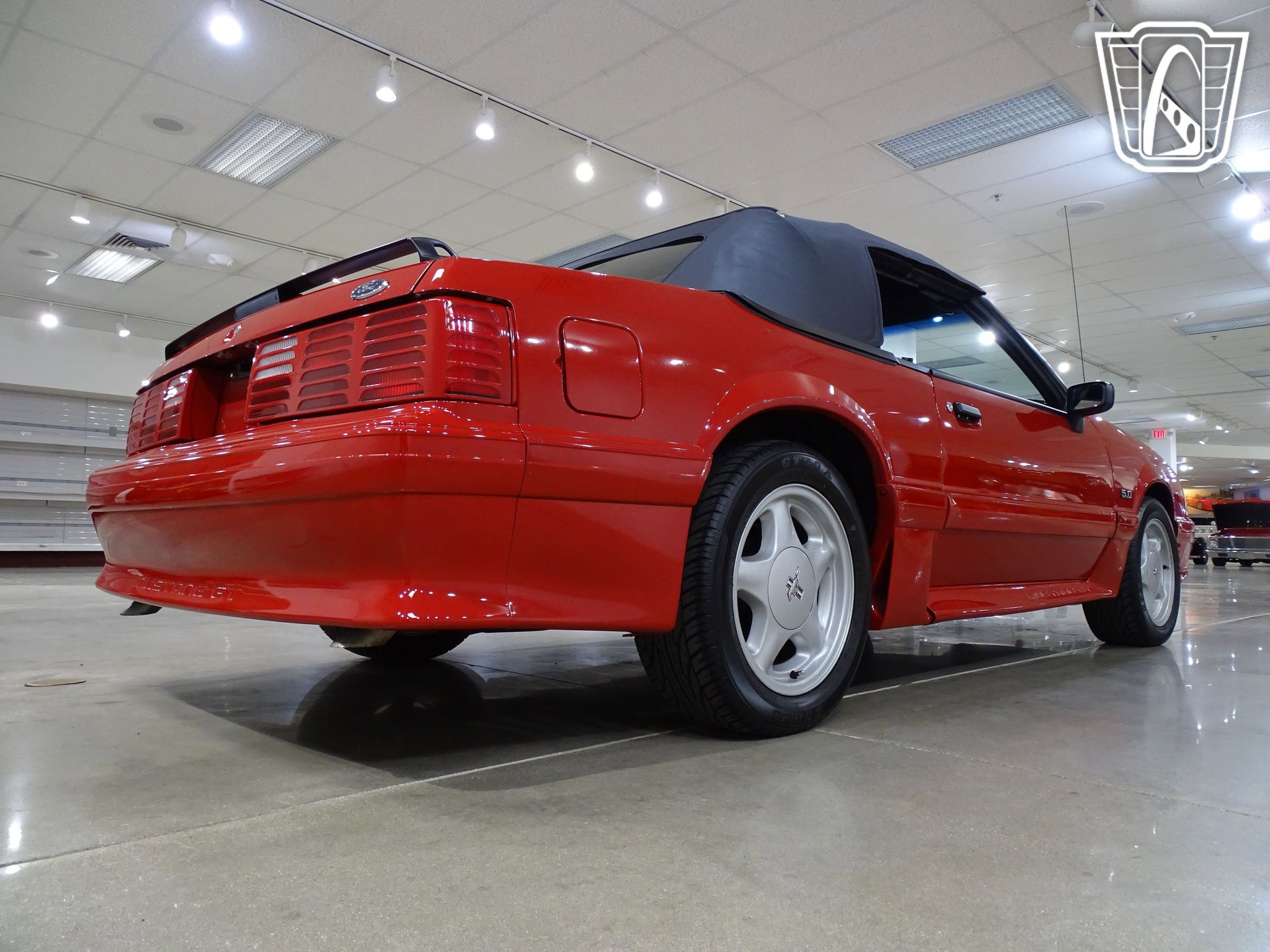 Used 1989 Ford Mustang GT RWD image 16