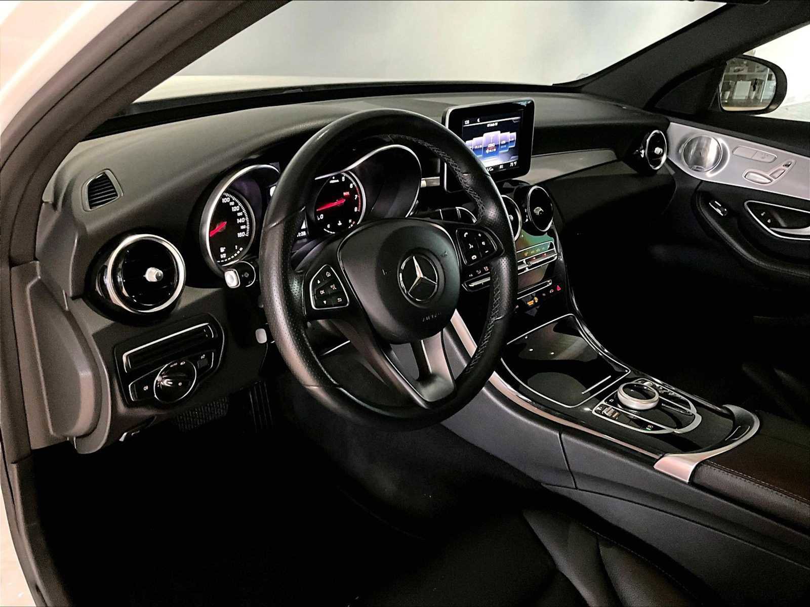 Used 2018 Mercedes-Benz C 300 Sedan image 7