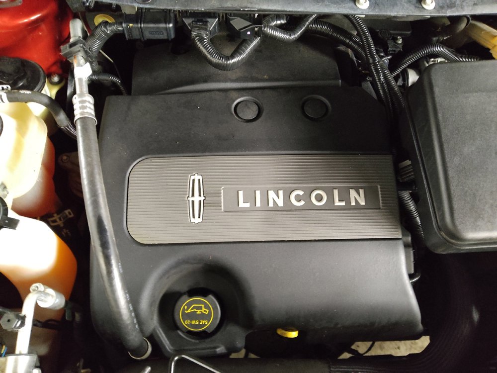 Used 2015 Lincoln MKX FWD w/ Equipment Group 102A image 30