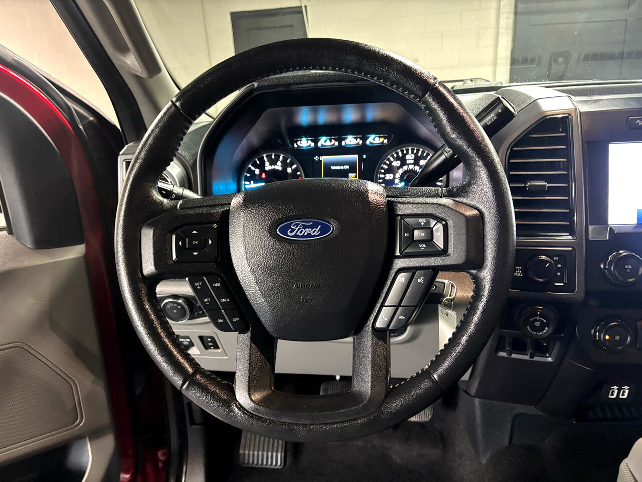 Used 2020 Ford F150 XLT w/ Equipment Group 302A Luxury image 14