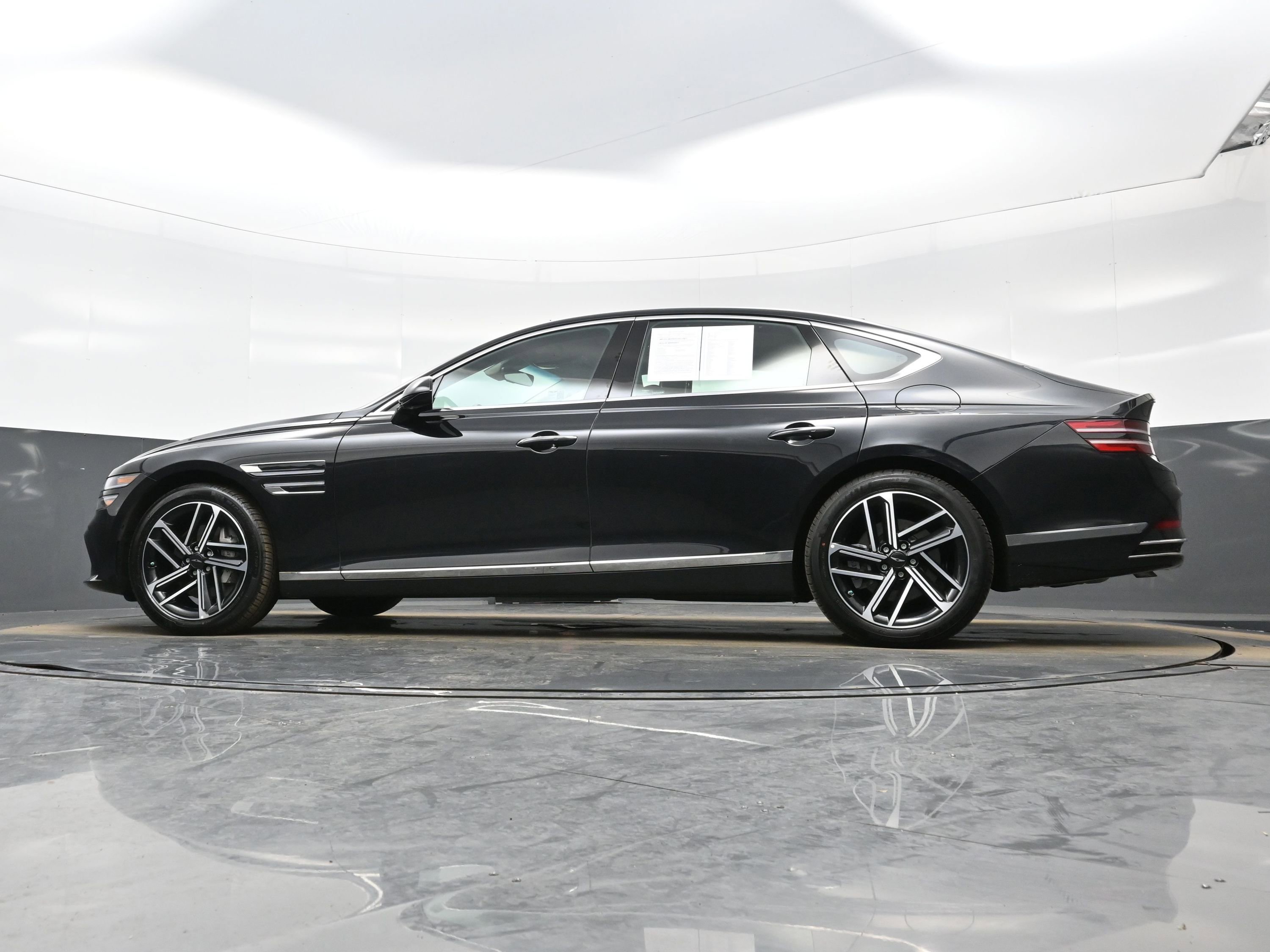 Certified 2026 Genesis G80 2.5T Advanced image 31