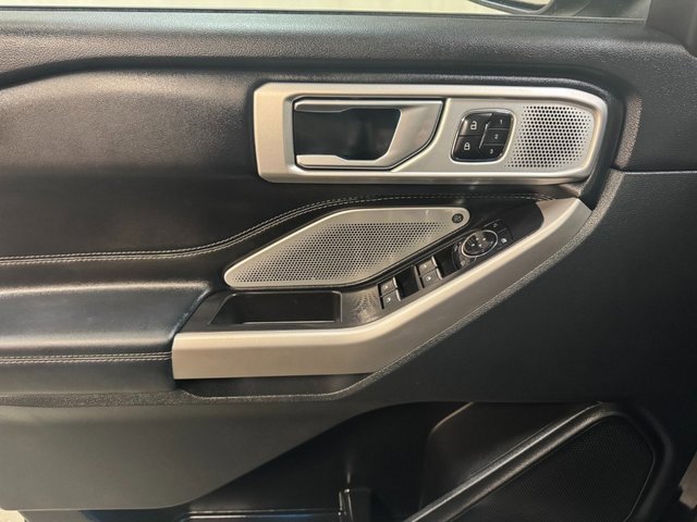 Used 2023 Ford Explorer Limited w/ Limited Technology Package image 15