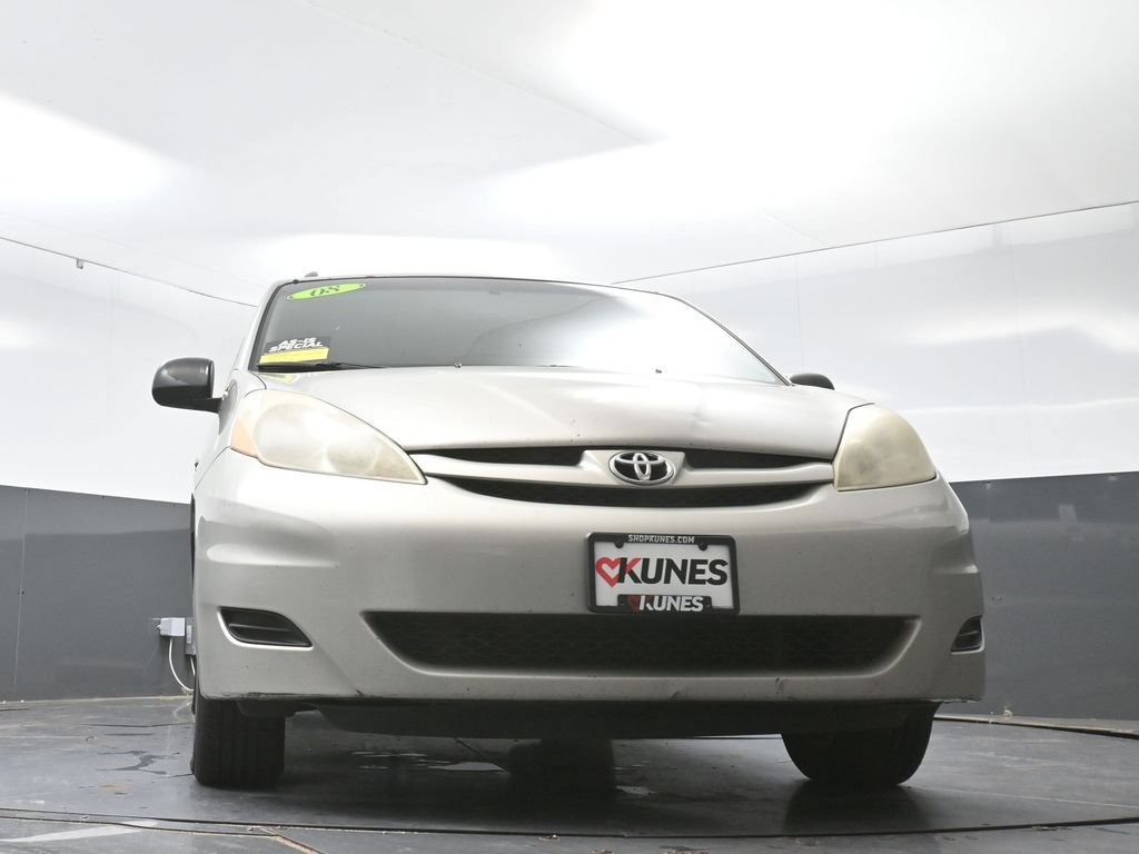 Used 2008 Toyota Sienna CE FWD image 20