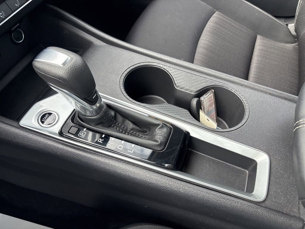 Used 2025 Nissan Altima 2.5 SV image 32