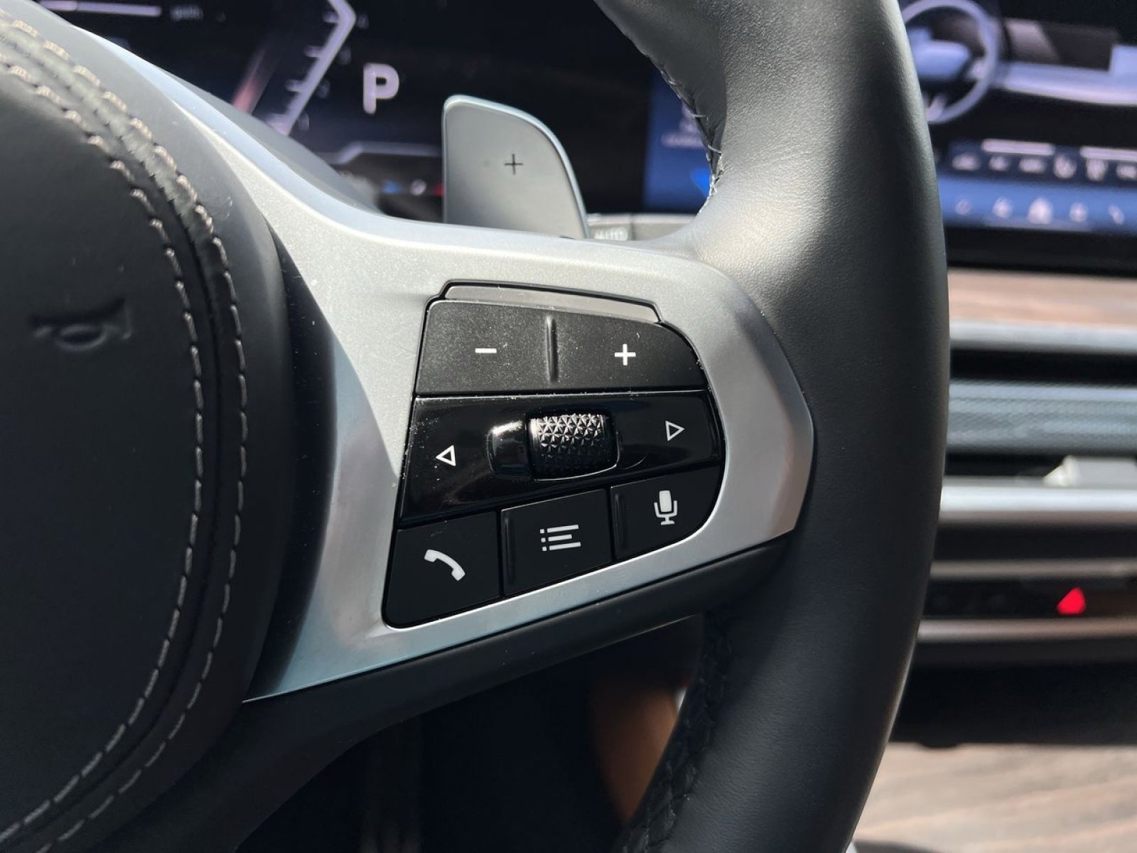 Used 2024 BMW X5 xDrive40i w/ M Sport Package image 33