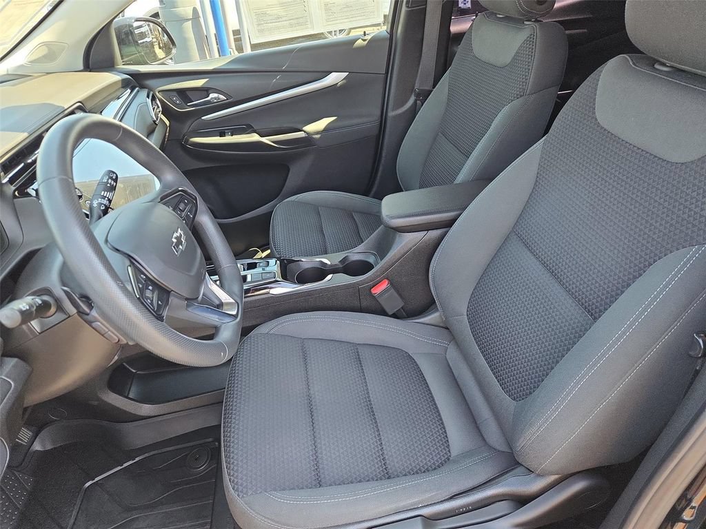 Certified 2023 Chevrolet Bolt EUV LT w/ Redline Edition FWD image 11