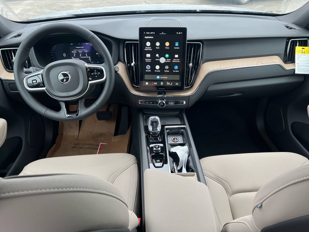 New 2026 Volvo XC60 B5 Plus w/ Protection Package Premier AWD/4WD image 24