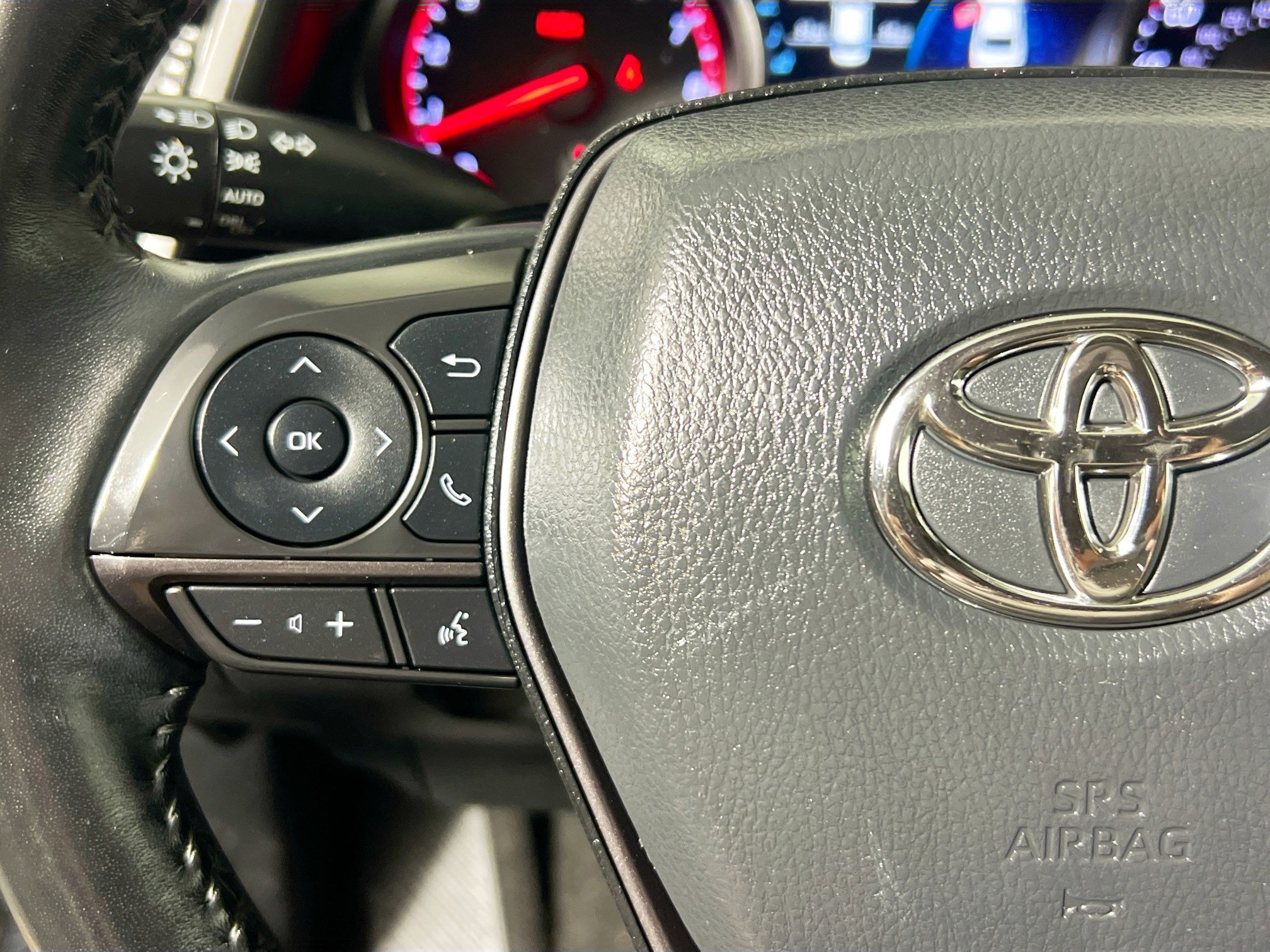 Used 2023 Toyota Camry XSE FWD image 18