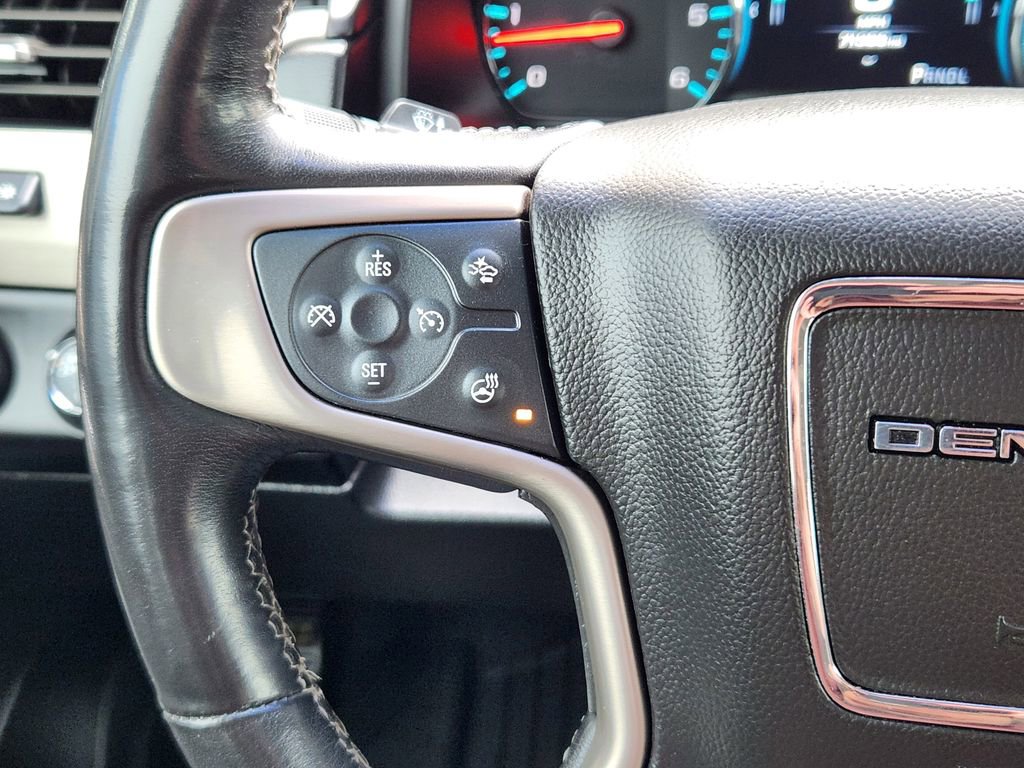 Used 2020 GMC Yukon XL Denali w/ Denali Premium Package image 19