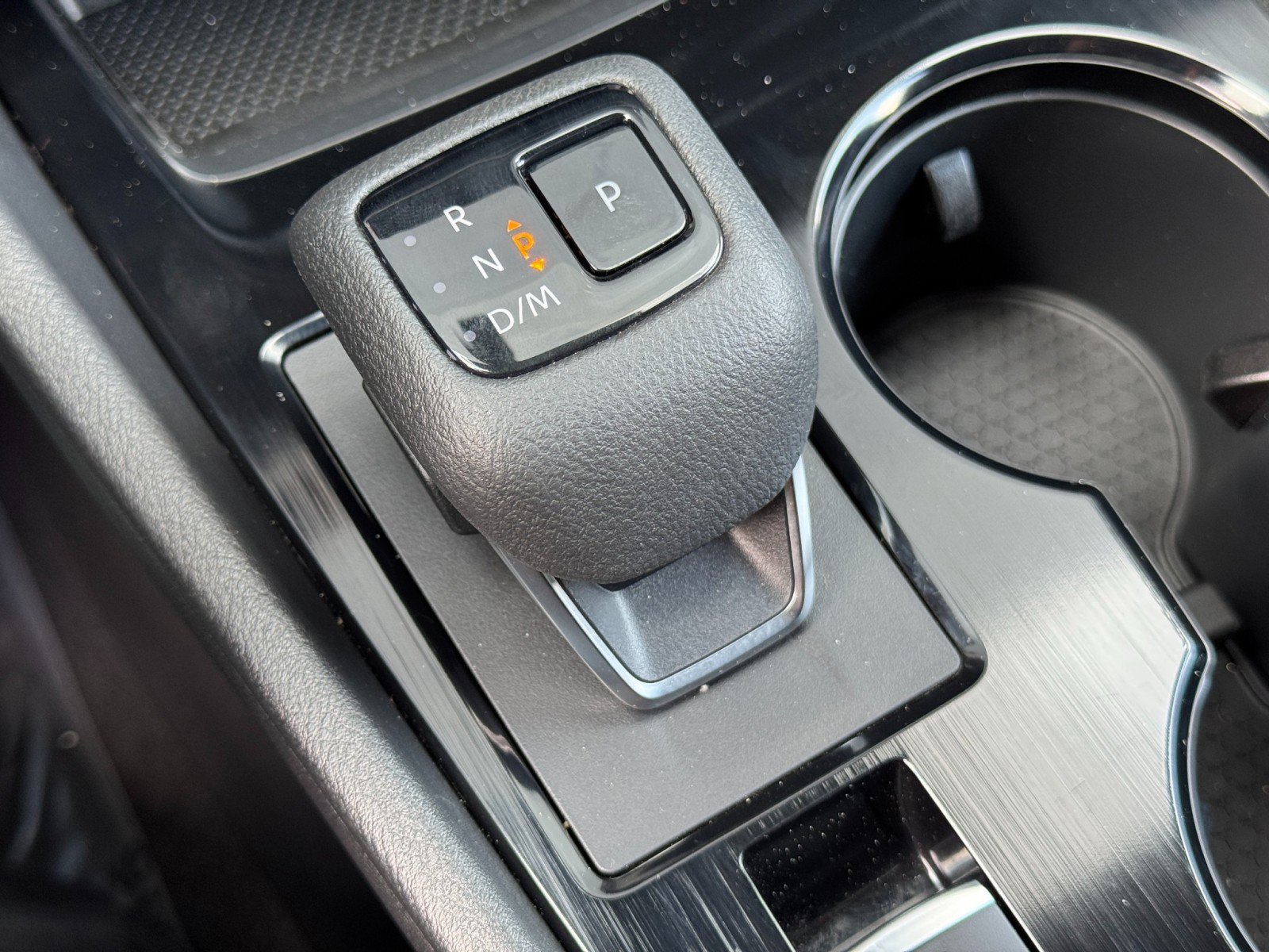 Used 2024 Nissan Rogue SV w/ SV Premium Package image 26