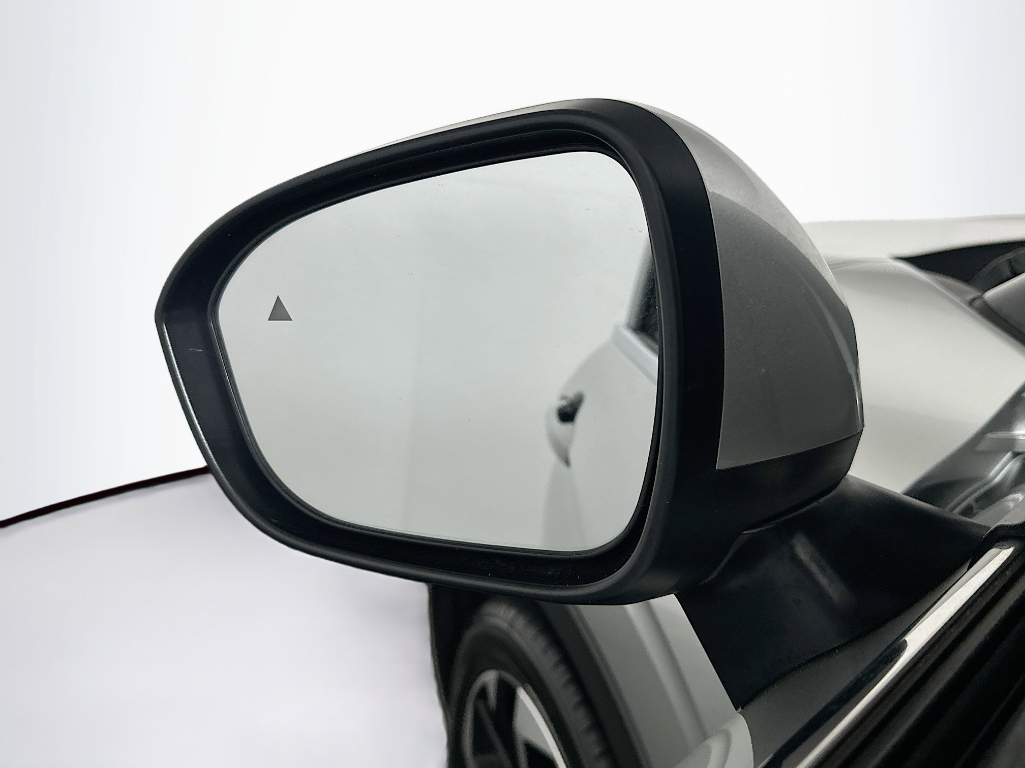 Used 2024 Mitsubishi Outlander SE image 16