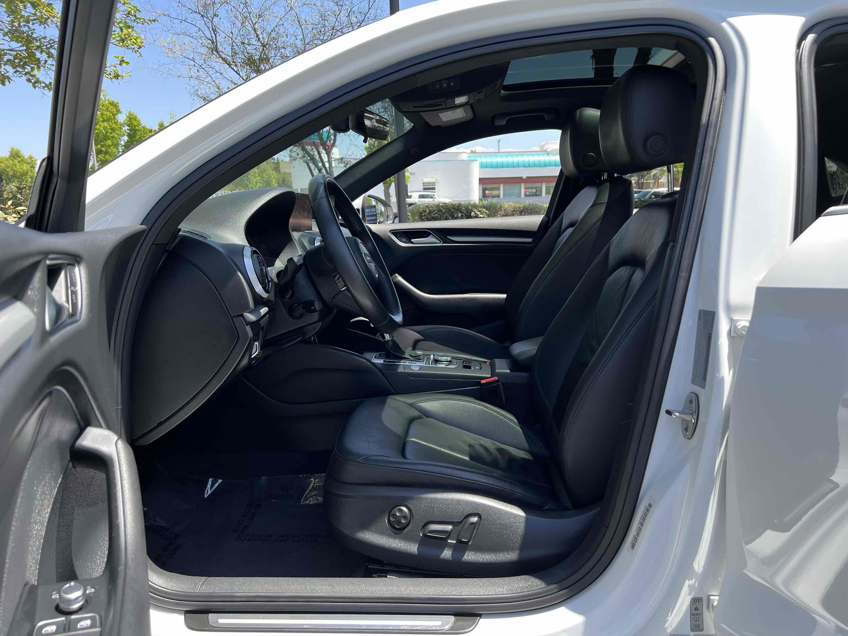 Used 2019 Audi A3 2.0T Premium w/ Convenience Package FWD image 4