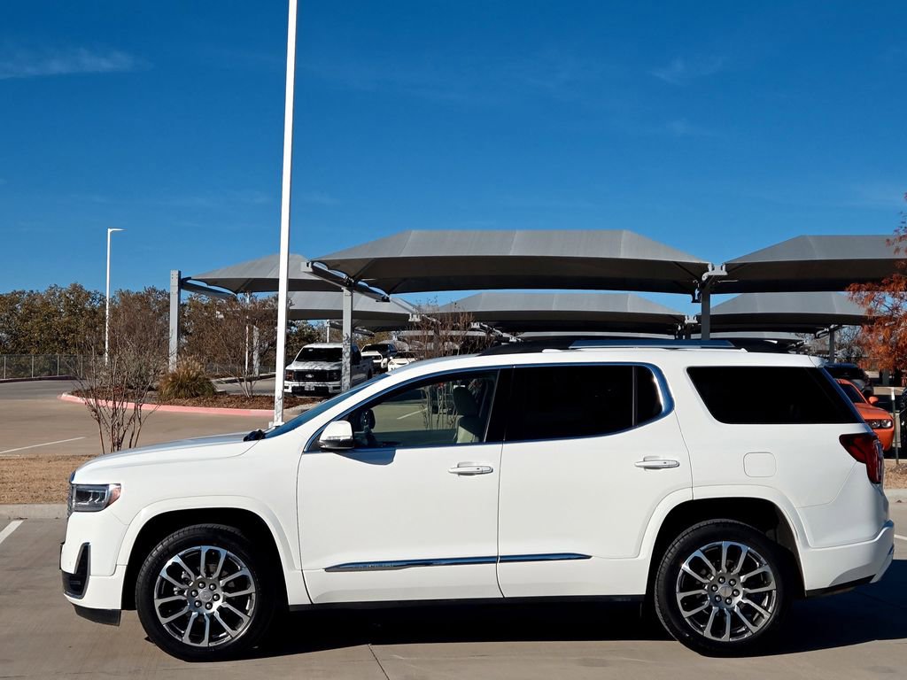 Used 2023 GMC Acadia Denali FWD image 4