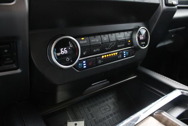 Used 2021 Ford Expedition Platinum AWD/4WD image 17