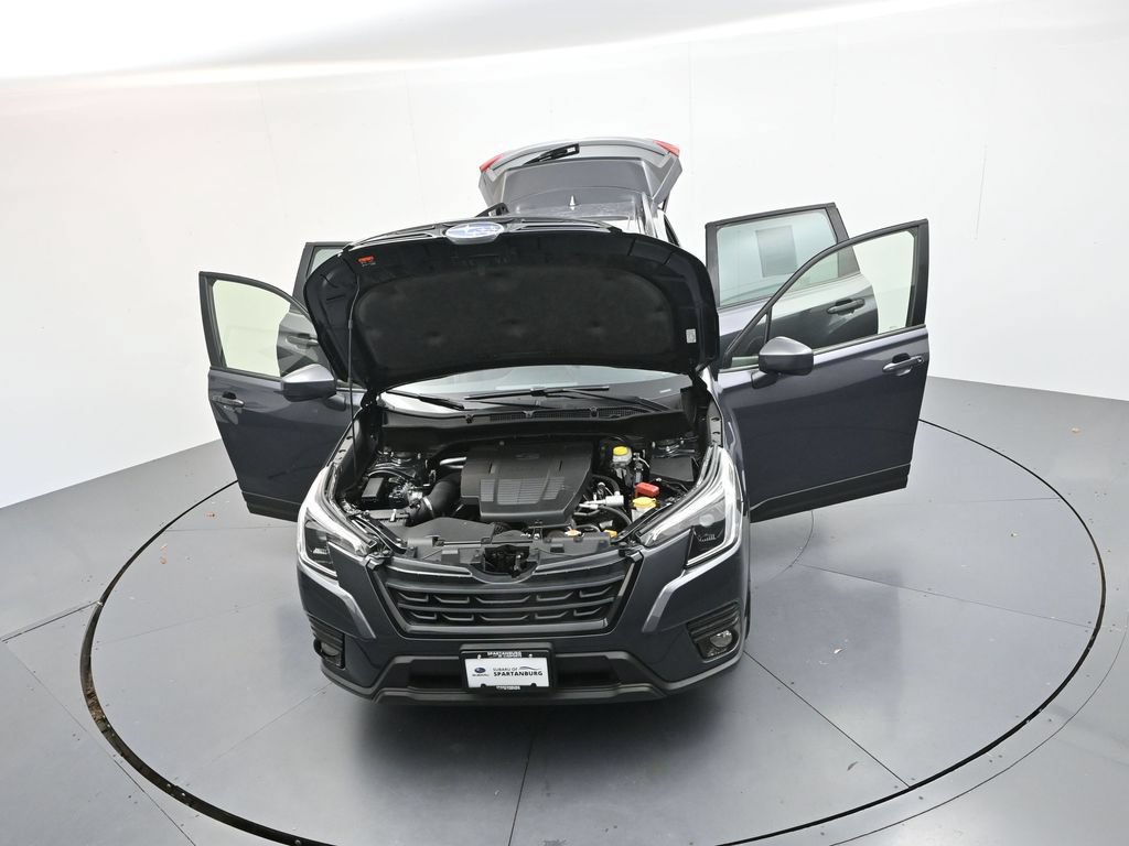 Used 2023 Subaru Forester Premium AWD/4WD image 45