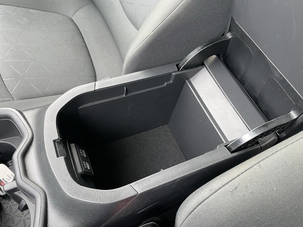 Used 2024 Toyota RAV4 XLE image 45