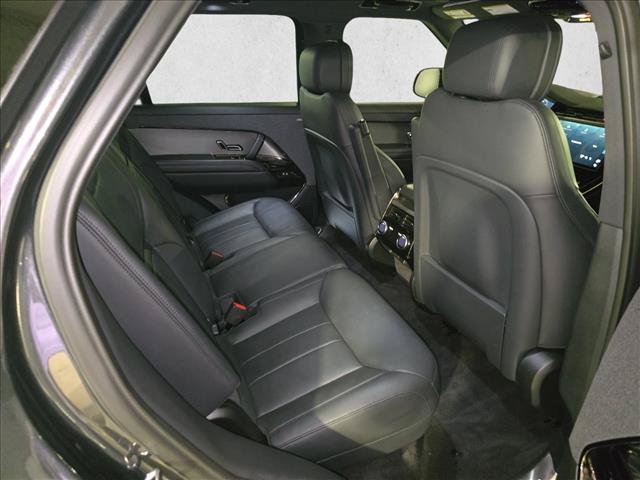 Used 2025 Land Rover Range Rover Sport SE AWD/4WD image 11