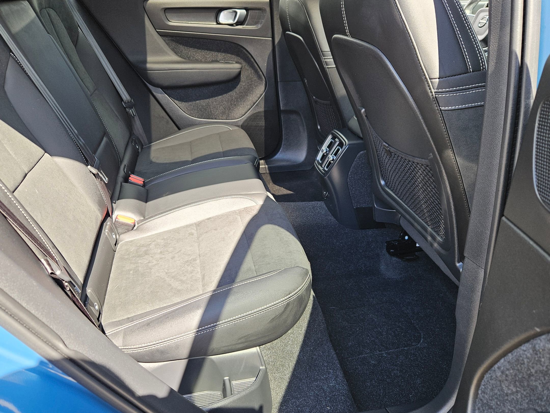 Used 2023 Volvo C40 P8 Recharge Plus image 27