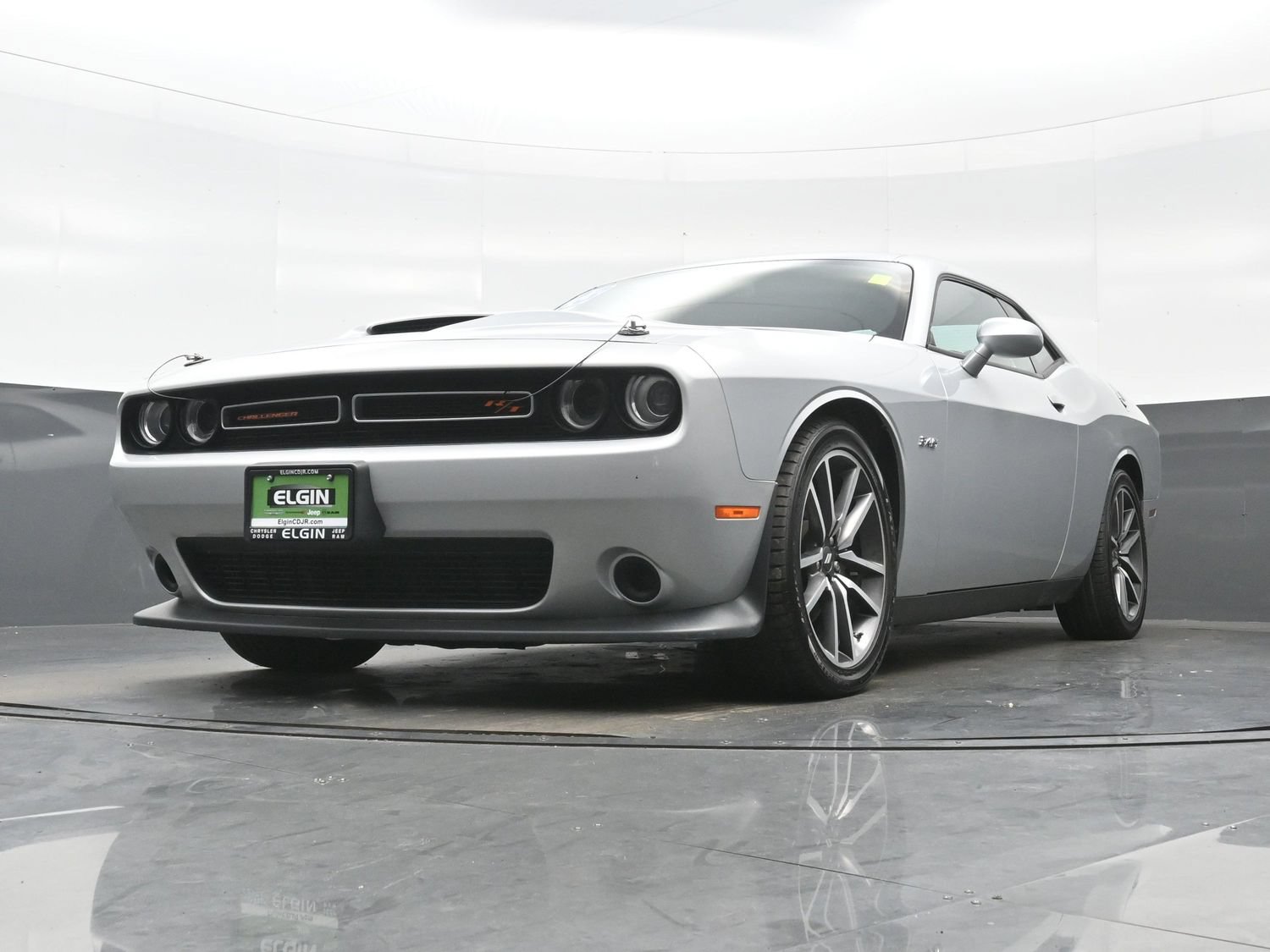 Used 2023 Dodge Challenger R/T RWD image 28