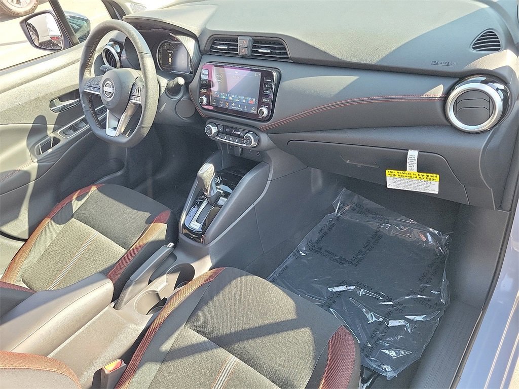 New 2025 Nissan Versa SR w/ Trunk Package image 11