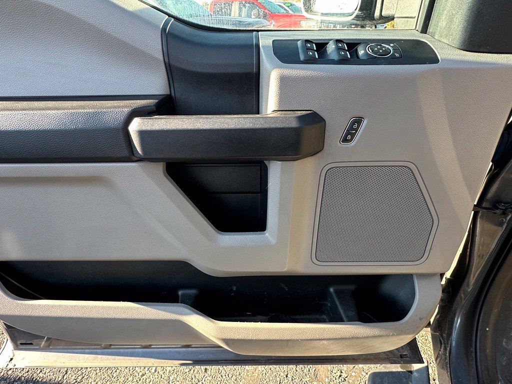 Used 2021 Ford F250 XL w/ STX Appearance Package AWD/4WD image 17