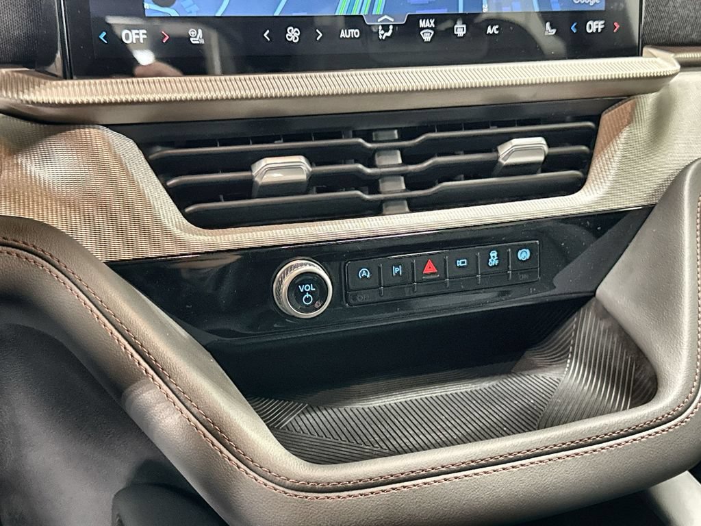 New 2026 Ford Explorer Active w/ Active Comfort Package AWD/4WD image 22