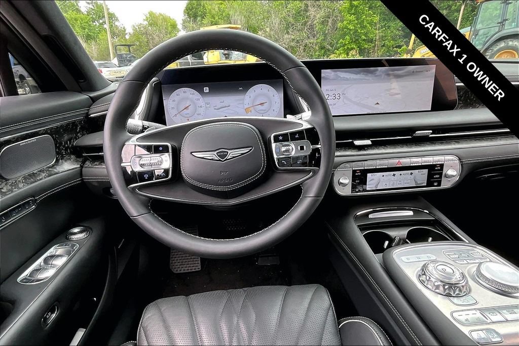 Used 2025 Genesis G90 3.5T AWD/4WD image 11