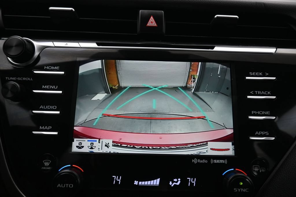 Used 2020 Toyota Camry SE w/ Sunroof Package FWD image 19